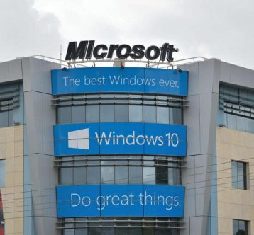 Facade of the headquarter of Microsoft
